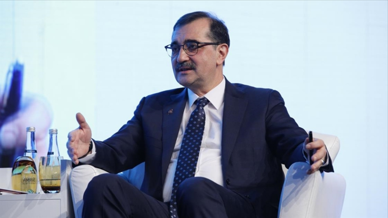 Bakan Dönmez: İthal gaza göre çok daha ucuz olacak