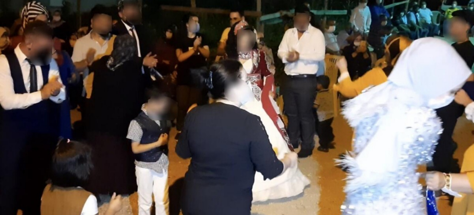 Bursa'da 3 düğüne katılıp korona yaydılar