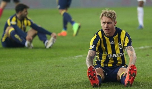 Simon Kjaer: Futbol oynuyorum ama kollarımı kesemem!