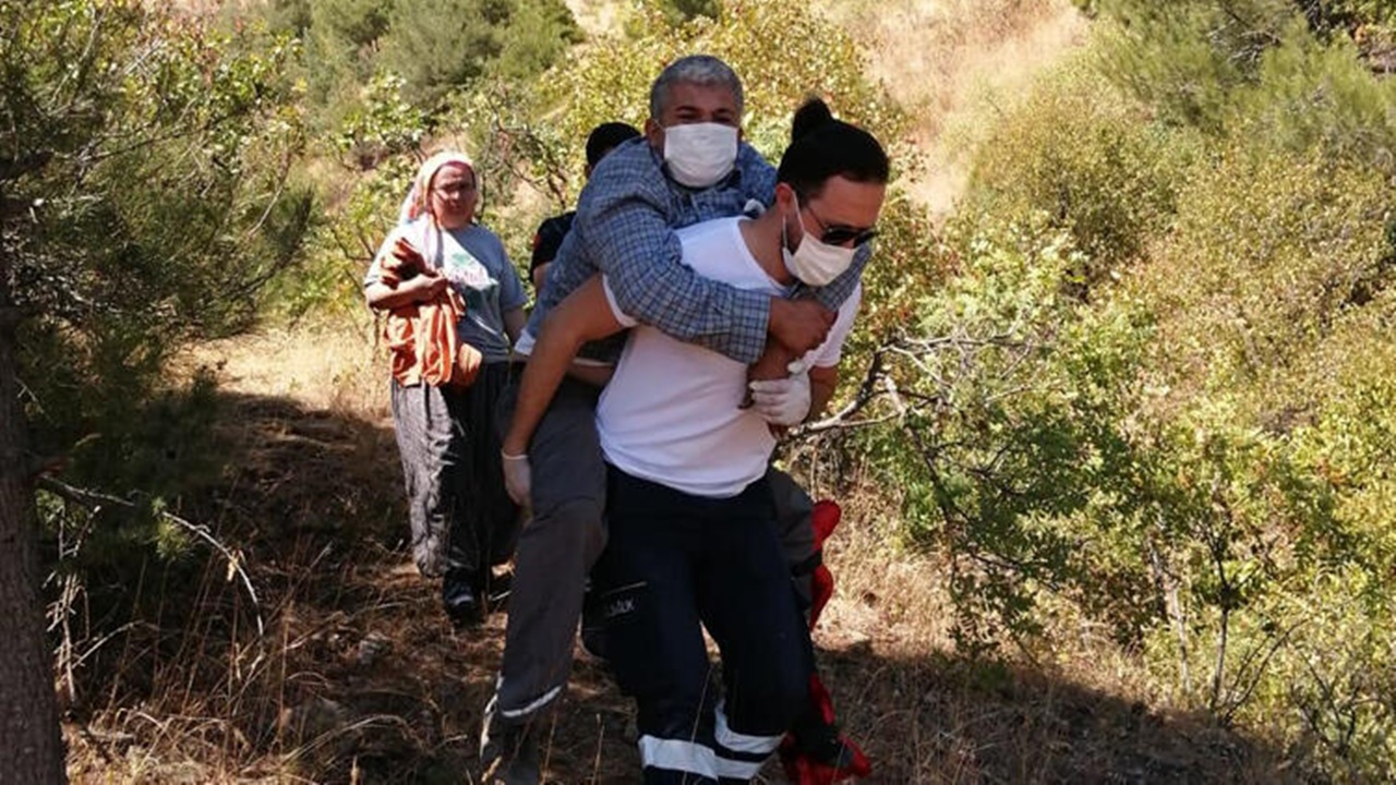 Hastayı 1 kilometre sırtında taşıdı