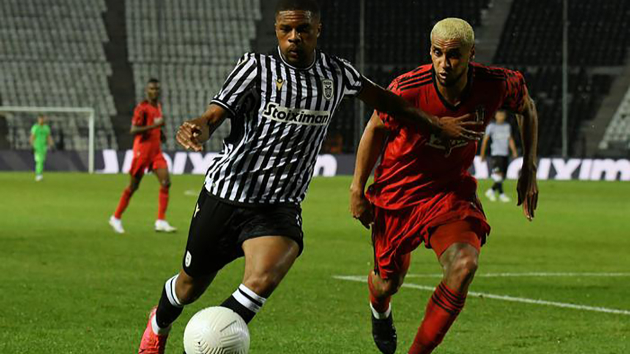 Beşiktaş'ta Welinton eleştirilerin hedefi oldu