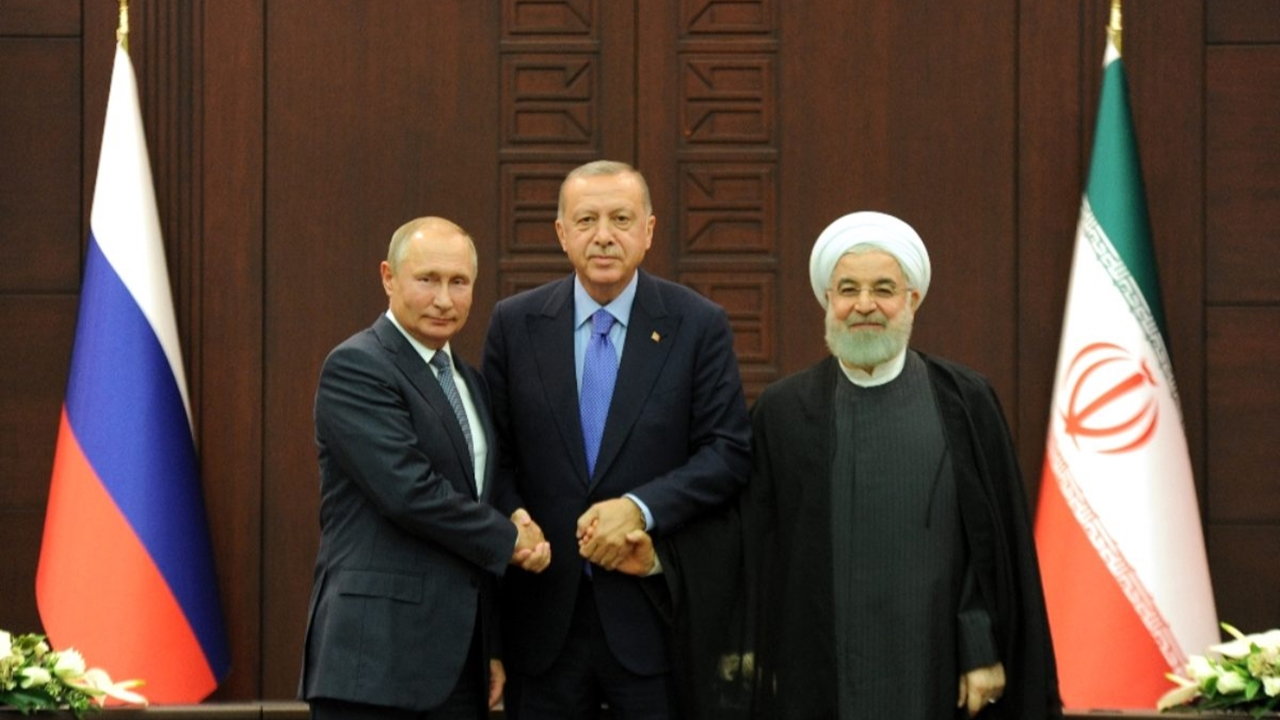 İran, Rusya ve Türkiye'den yasa dışı petrol anlaşması çıkışı