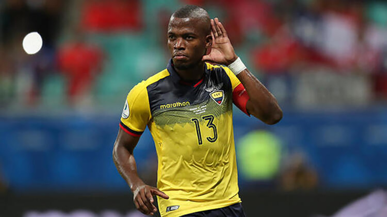 Fenerbahçe Enner Valencia'yı kadrosuna kattı