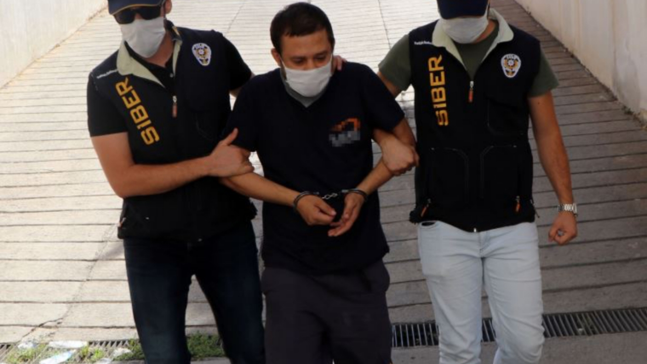 'Elif Sarı' hesabını kullanan ahlaksız tutuklandı