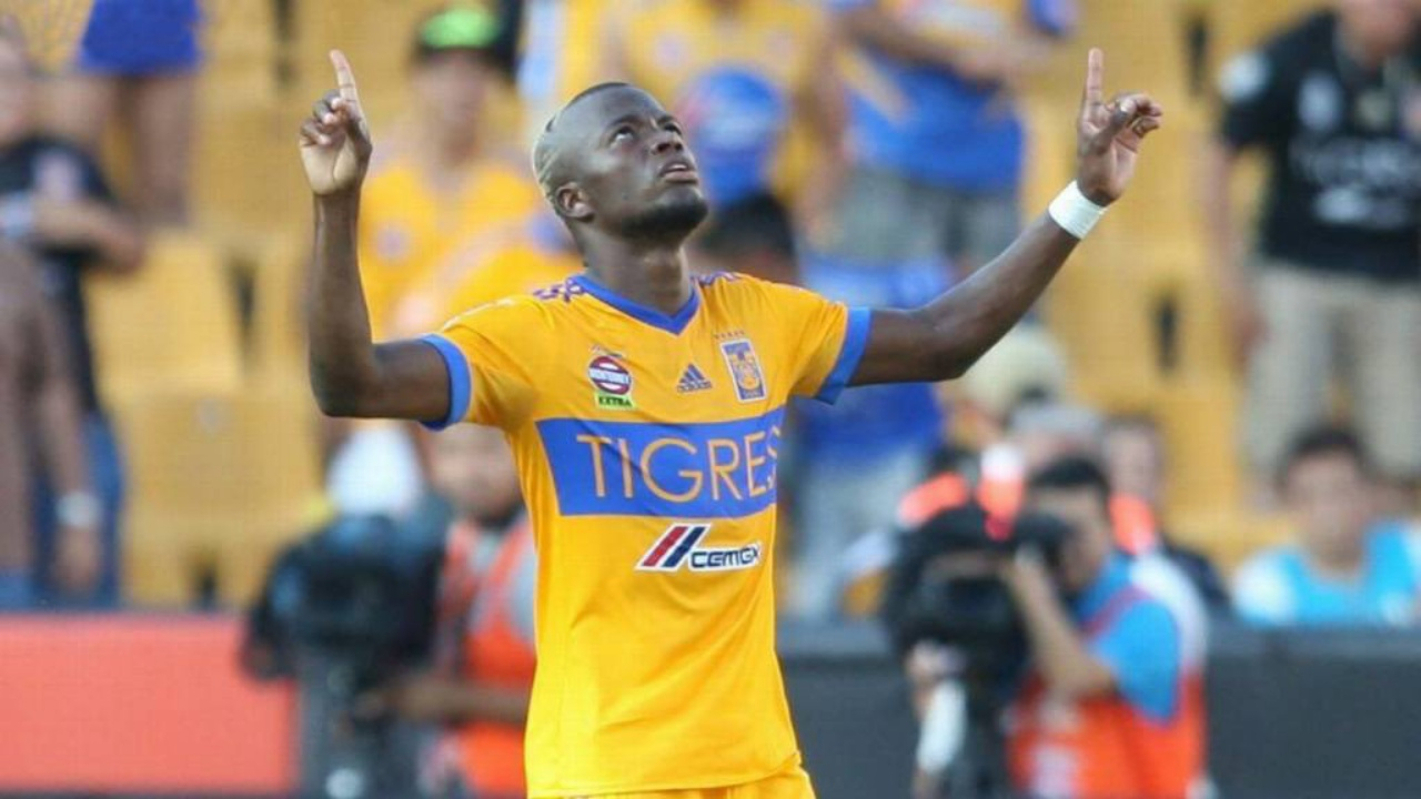 Enner Valencia Fenerbahçe için İstanbul'da...