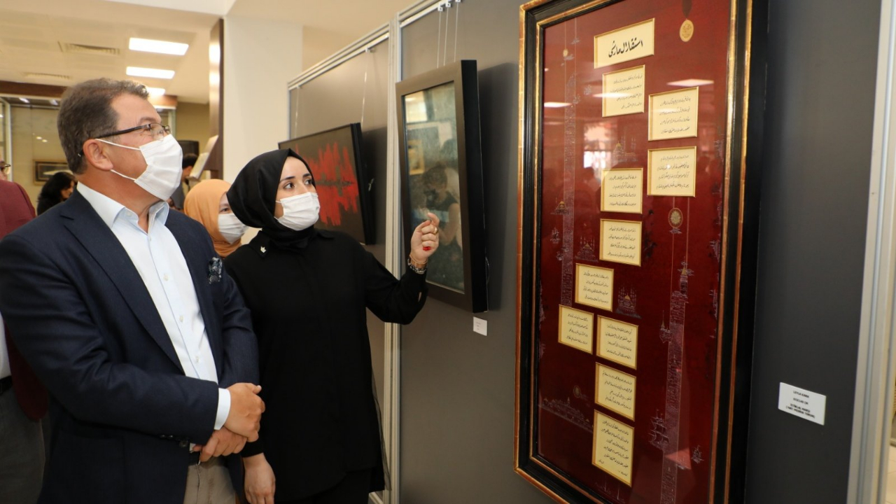 Eyüpsultan'da 'Mesafe'li minyatür sergisi açıldı