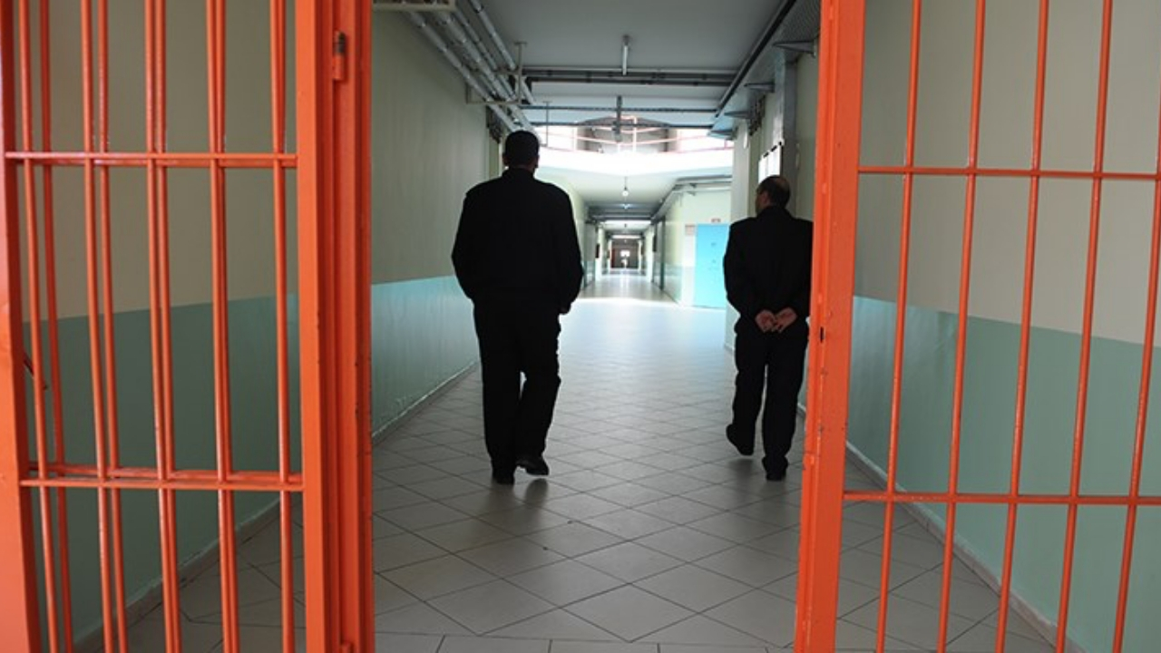 Adalet Bakanlığı'ndan yeni 'koronavirüs' tedbirleri