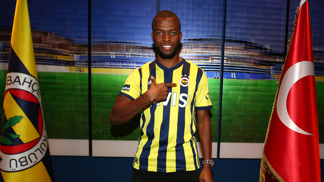 Enner Valencia resmen Fenerbahçe'de
