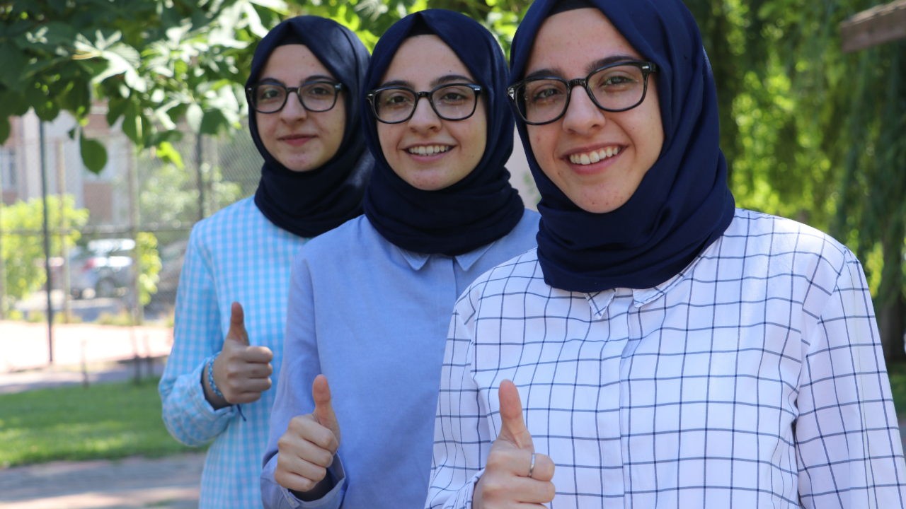 Tek yumurta üçüzlerinin YKS başarısı
