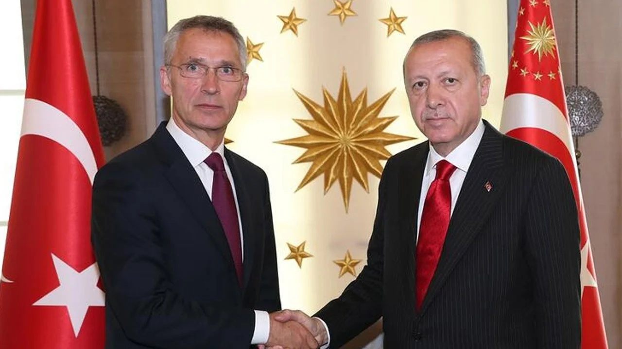 Erdoğan, Stoltenberg ile Akdeniz'i görüştü
