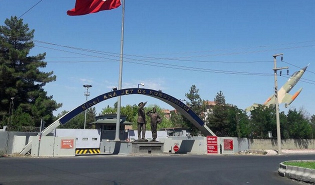 Diyarbakır'daki askeri üste inanılmaz hırsızlık!
