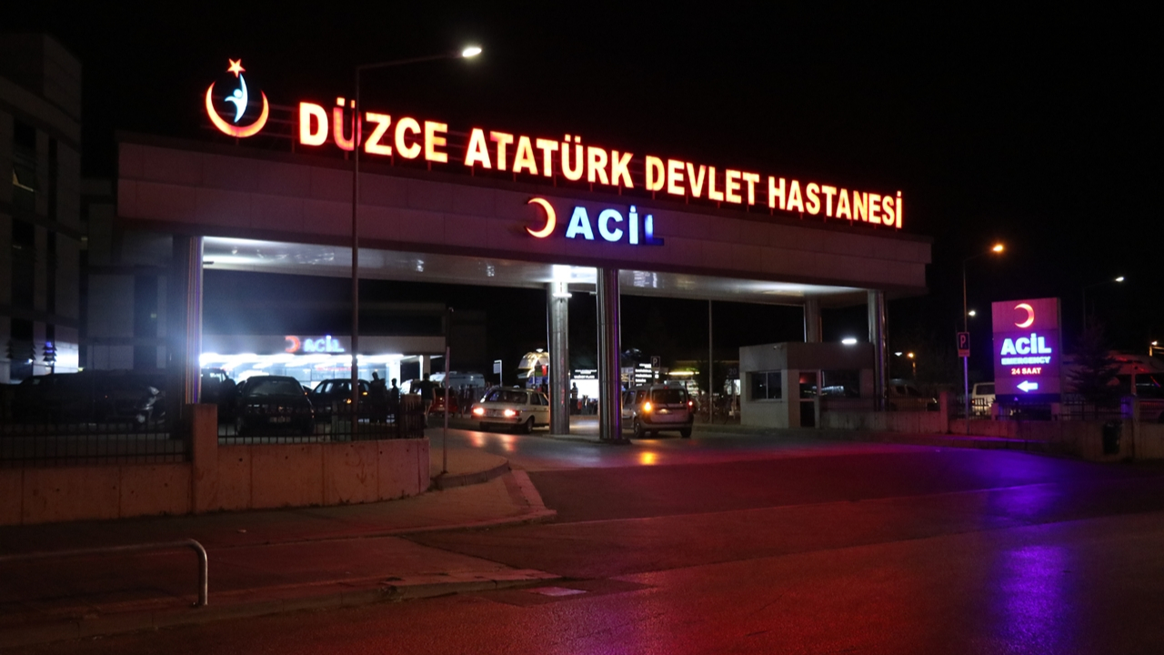 Babasının kullandığı kamyonun altında kaldı