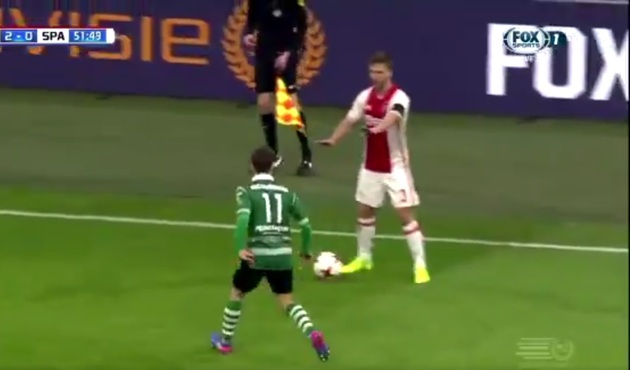 Çakal futbolcu Hollanda'yı ayağa kaldırdı - video
