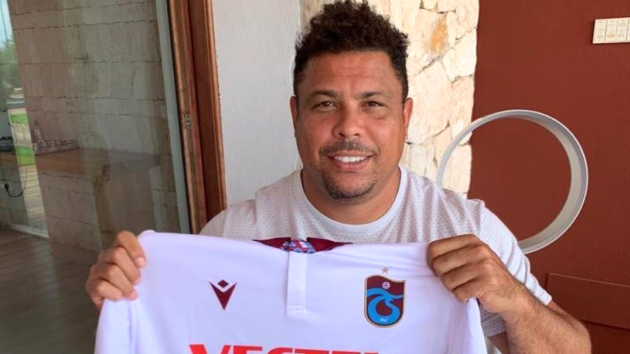Fenomen Ronaldo, Trabzonspor formasıyla poz verdi