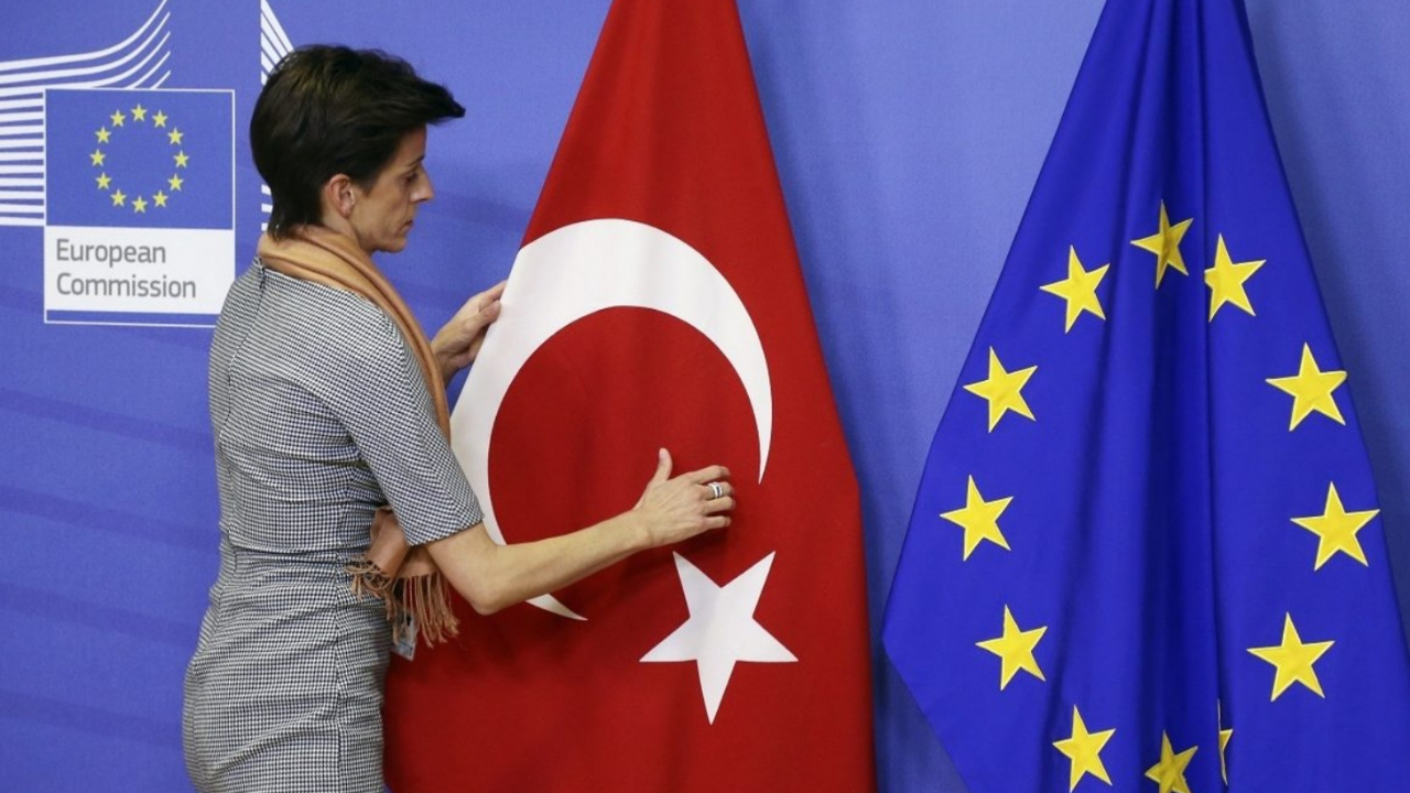 AB'den Türkiye'ye küstah tehdit