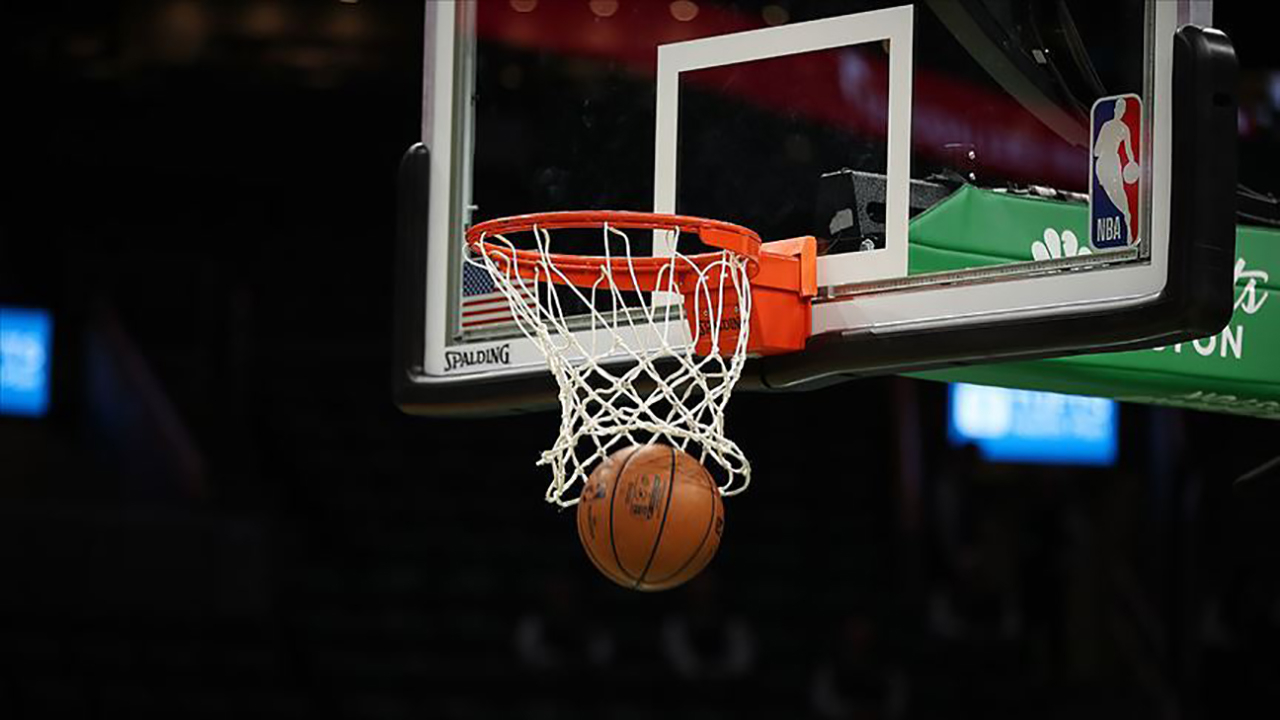 NBA play-off'larında Houston Rockets yarı finale çıktı
