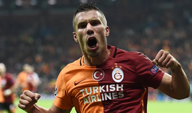 Ve Galatasaray'da Podolski için imzalar atıldı!