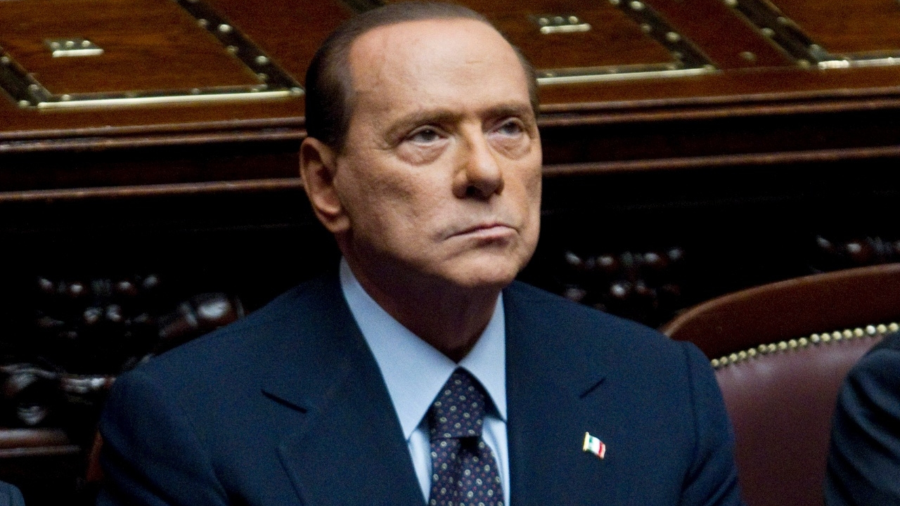 Berlusconi koronavirüse yakalandı