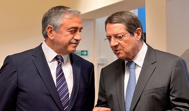 Kıbrıs müzakerelerinde Enosis krizi! Rum lider kapıyı vurup çıktı...