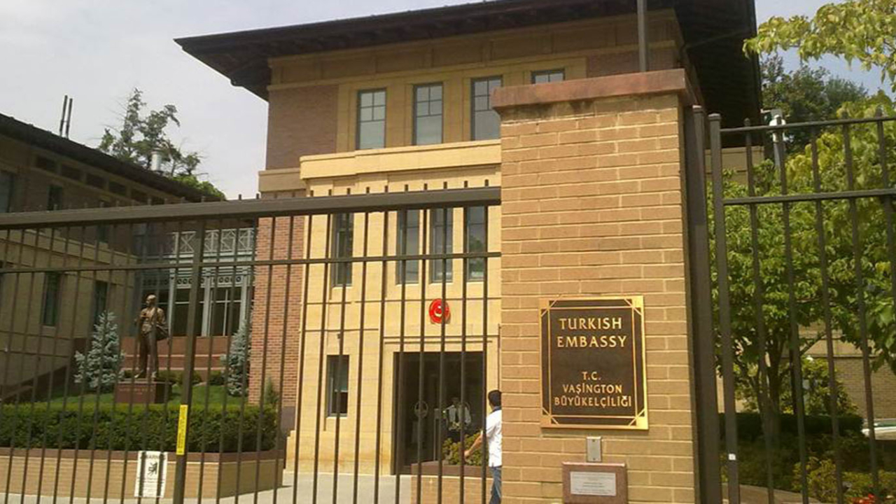 Türkiye'nin Washington Temsilciliği'nde korona paniği