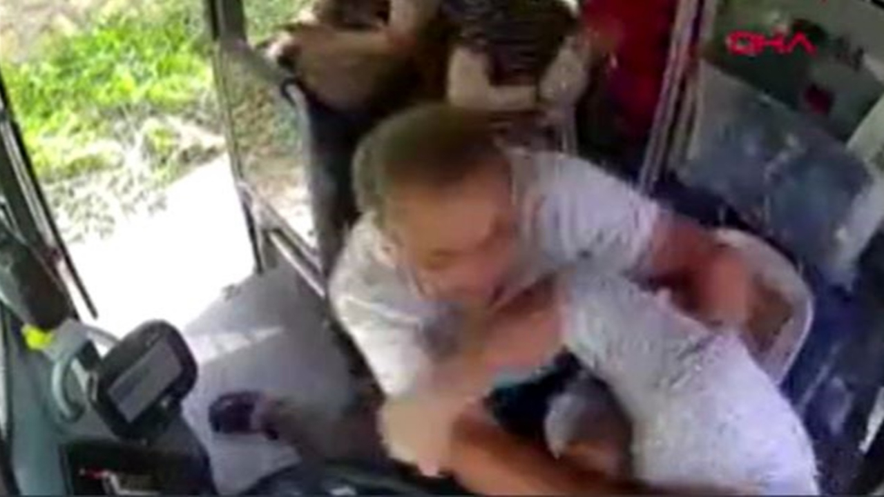 'Maske takmadın' diyen şoföre saldırdı