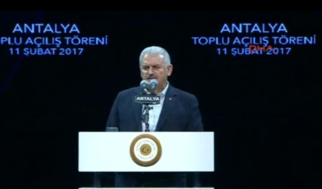 Başbakan'dan Antalya'da 'Evet' mesajı!