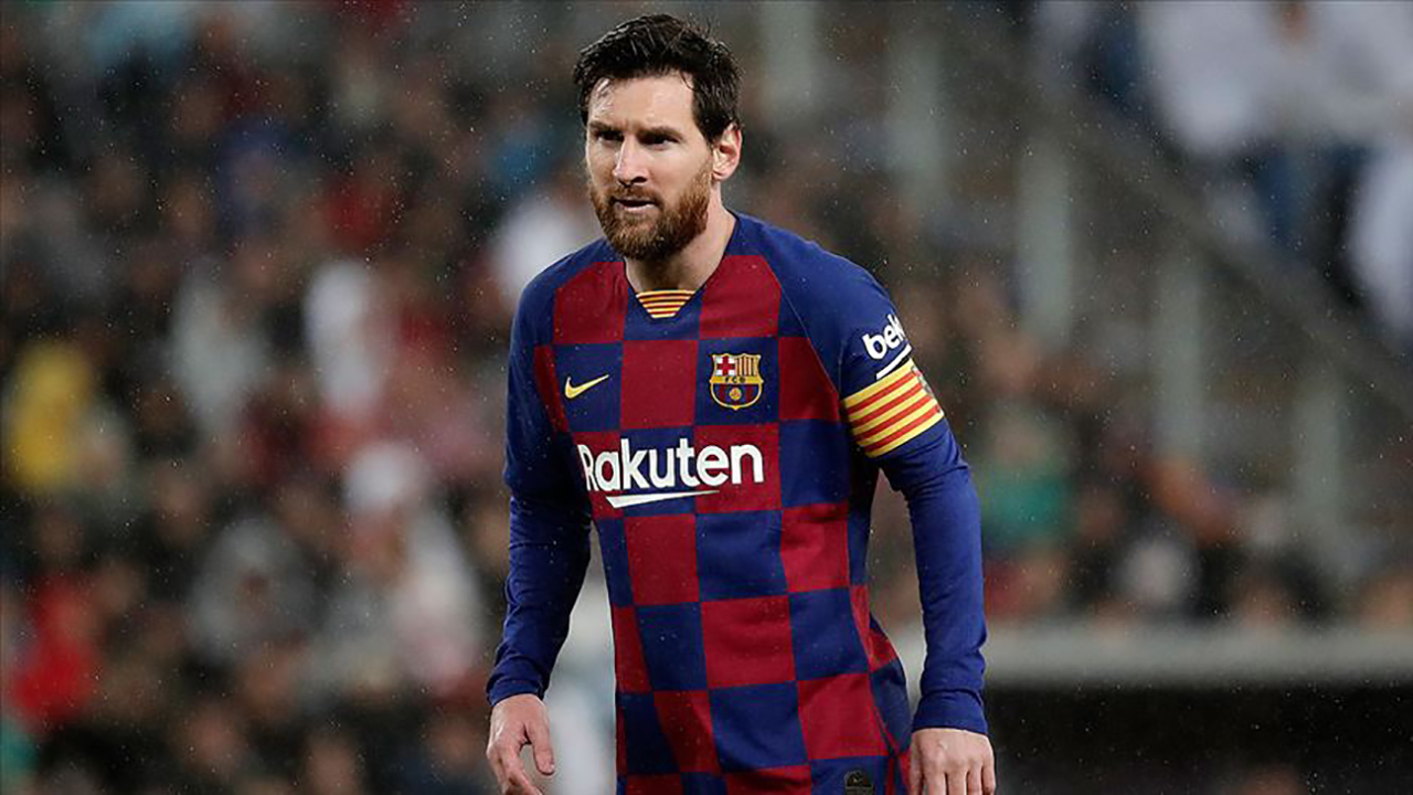 Arjantin basınına göre Messi bir yıl daha Barcelona'da