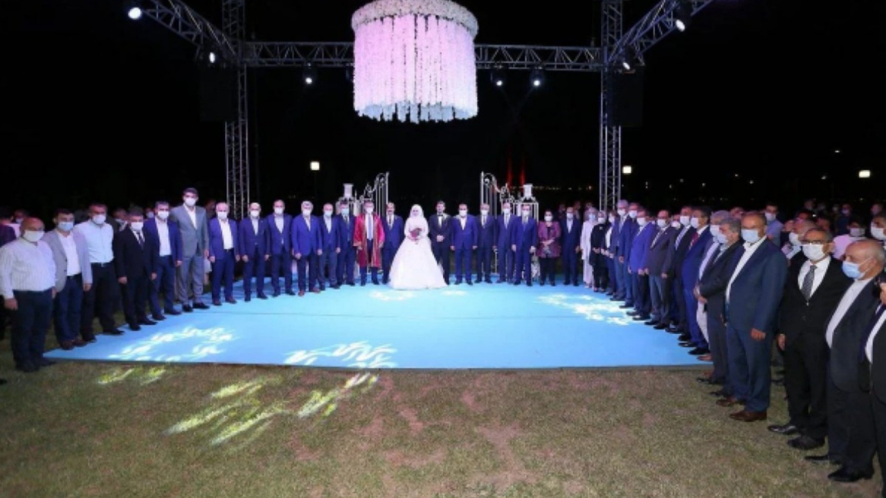 Milletvekili oğlunun düğünü tartışma yarattı