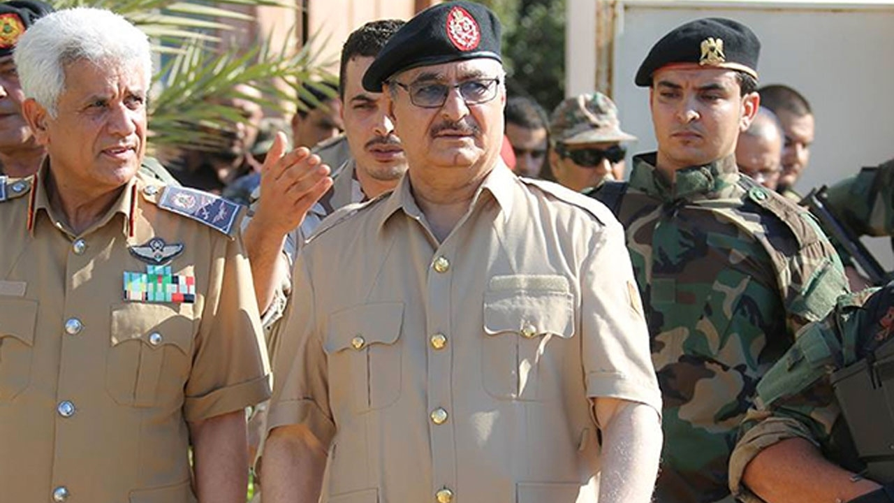 Darbeci Hafter ateşkesi ihlal etti
