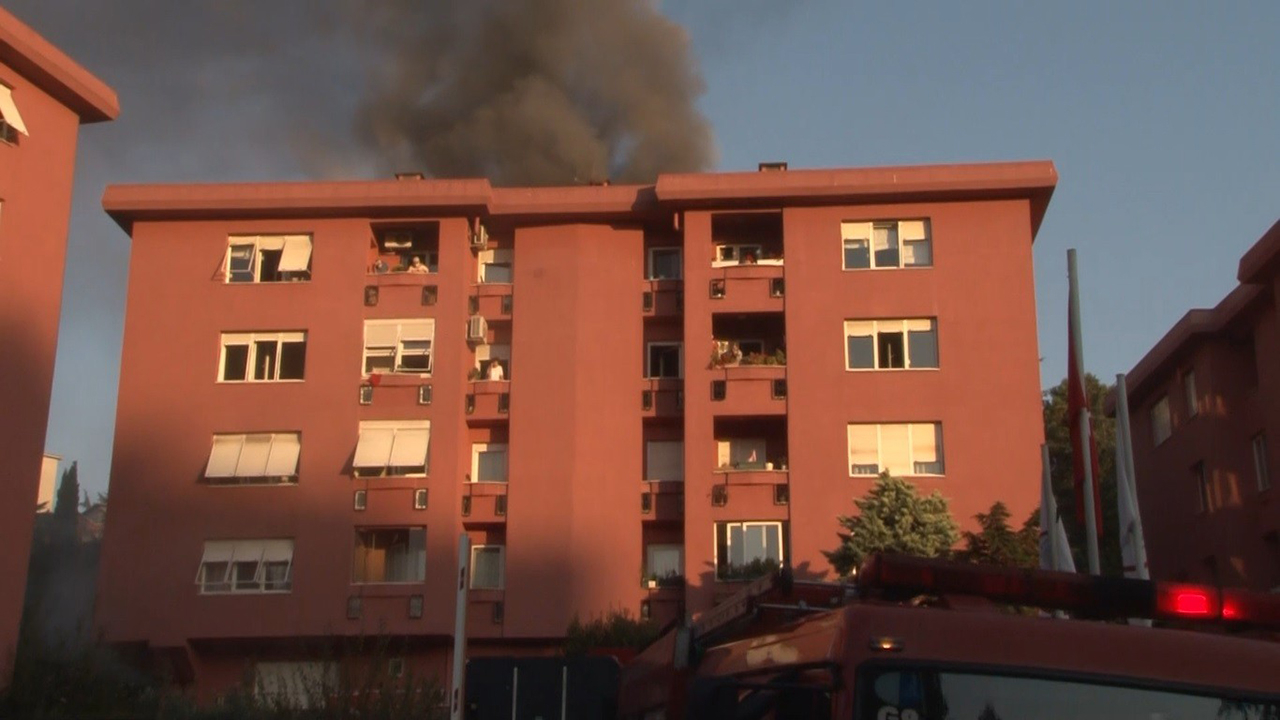 Levent'te korku dolu anlar! İtfaiye ekipleri kurtardı