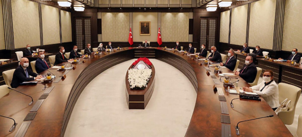 Kabine masasındaki 3 önemli konu