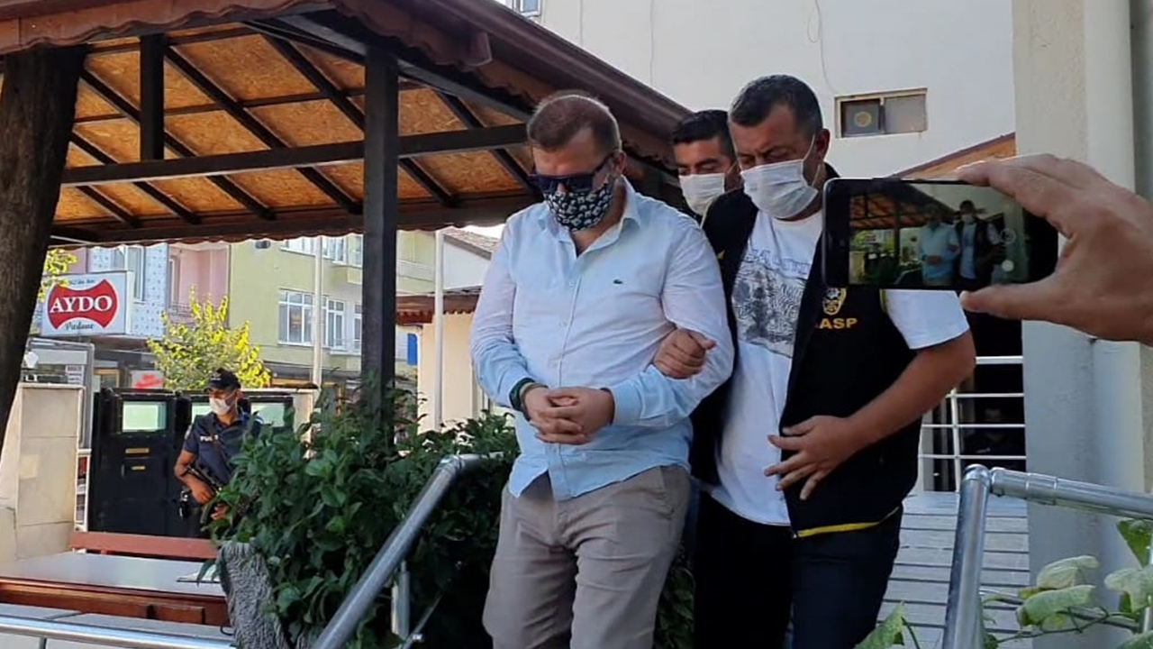 Gazeteci, rüşvet alırken suçüstü yakalandı