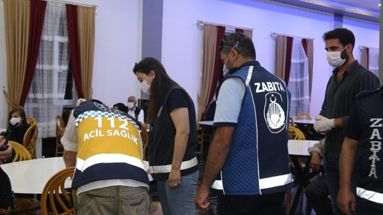 Ağrı'da 7 kişiye 22 bin lira korona cezası