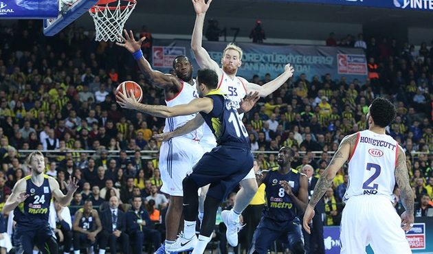 Erken finalde Anadolu Efes Fenerbahçe'yi yıktı!