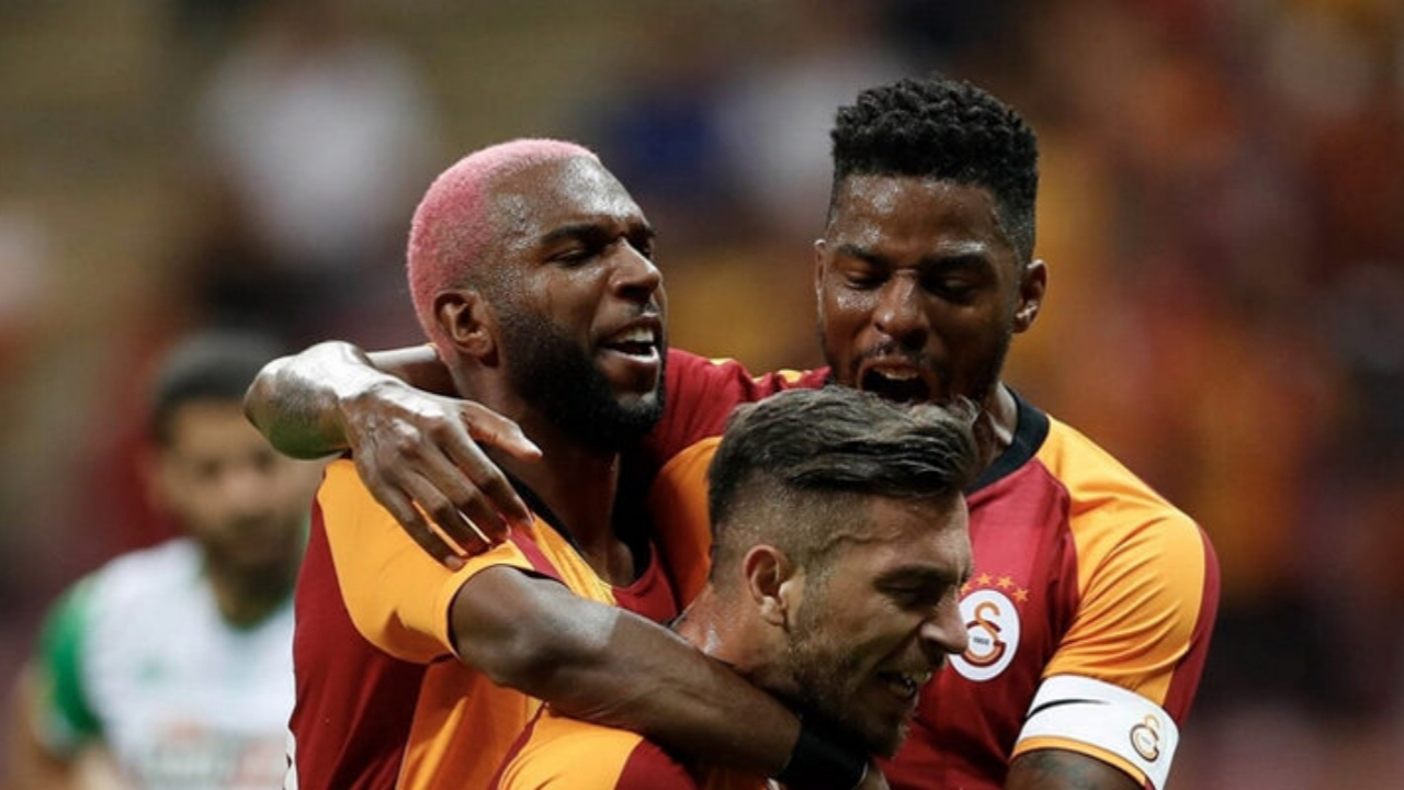 Galatasaray'da flaş ayrılık! KAP'a bildirildi...
