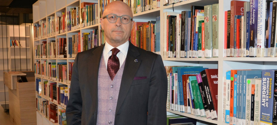 Erol Mütercimler Haliç Üniversitesi'nden istifa etti