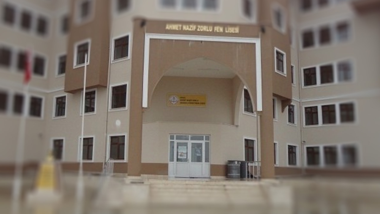Denizli’de bir okul koronadan dolayı kapatıldı!