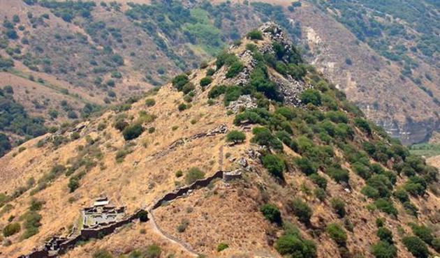 İsrail Ordusu: Suriye tarafından roket atıldı