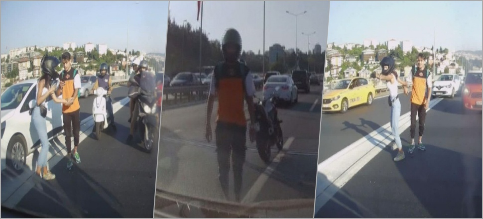 Bu da motosikletli maganda! Araca kafa attı!