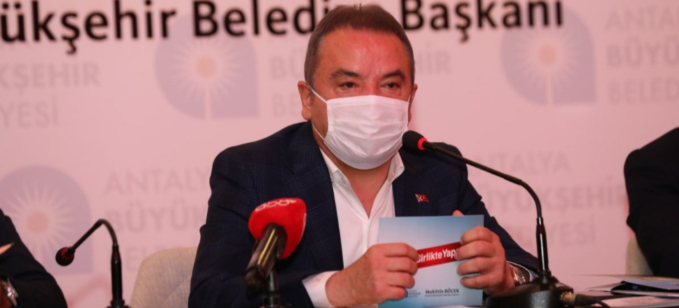 Başkan Muhittin Böcek solunum cihazına bağlandı