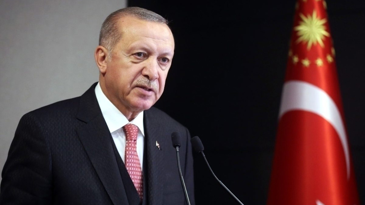 'Bütün aşağılamalara baskılara rağmen İmam hatip okulları dimdik ayaktadır'