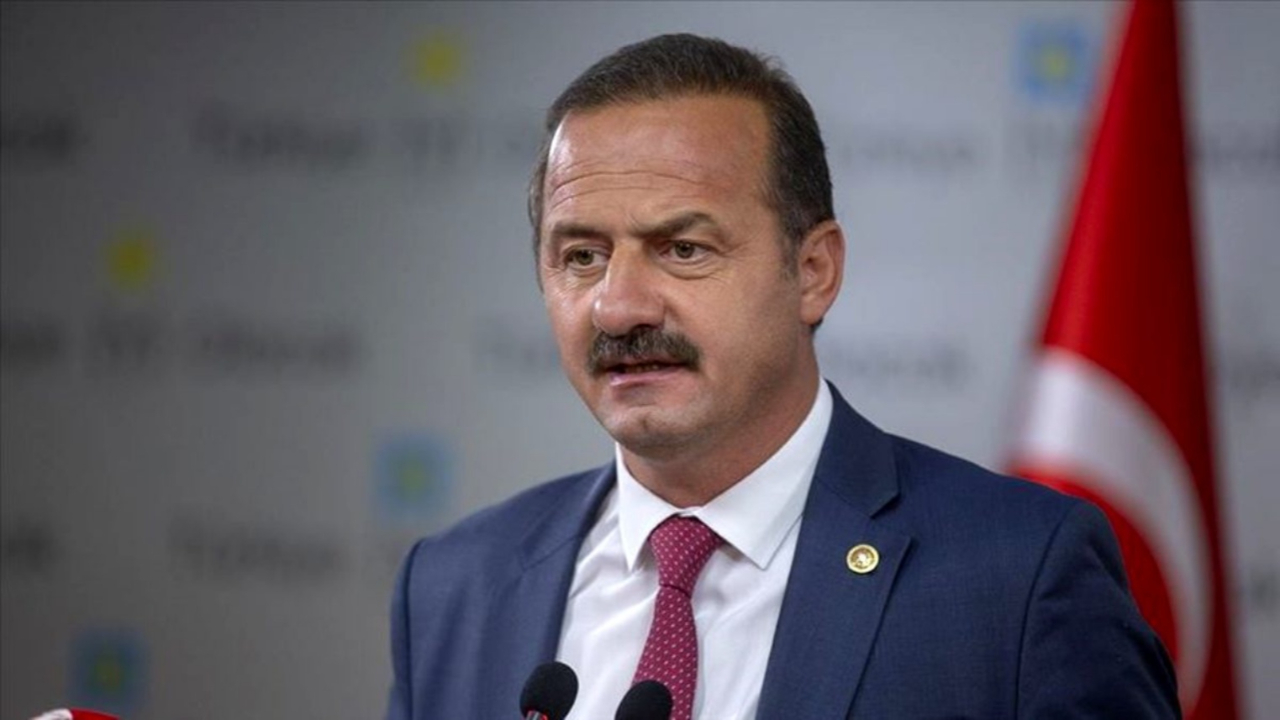 Ağıralioğlu bahçesindeki çadırda kalıyor