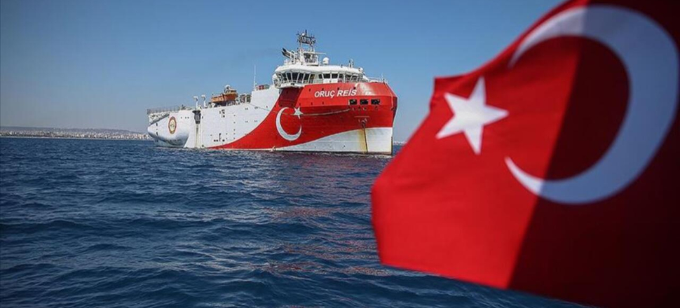 Oruç Reis Antalya Limanı'na yanaştı