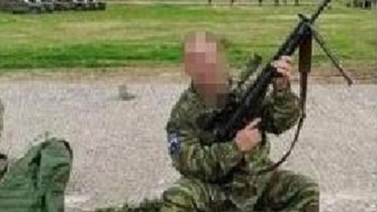 Yunan milli muhafızdan iğrenç paylaşım