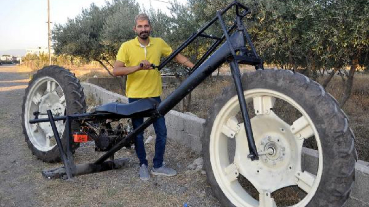 Traktör tekerli motosiklet yaptı