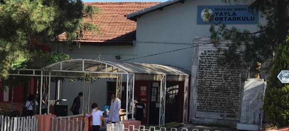 Öğrenci pozitif çıktı, 2 öğretmen ve 24 çocuk karantinaya alındı