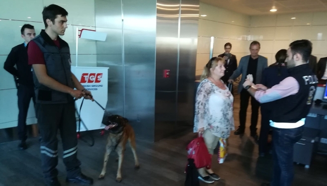 Türkleri köpekle arayan Avusturya'ya anladığı dilden cevap!