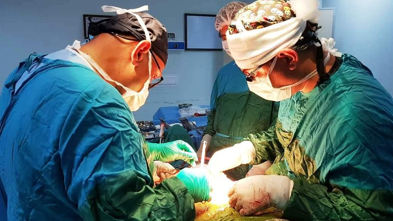 Karnından çıkanlar doktorları bile şaşırttı!