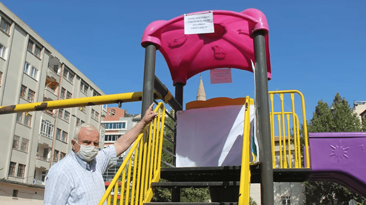 Çocuk parkları 1 ay süreyle kapatıldı