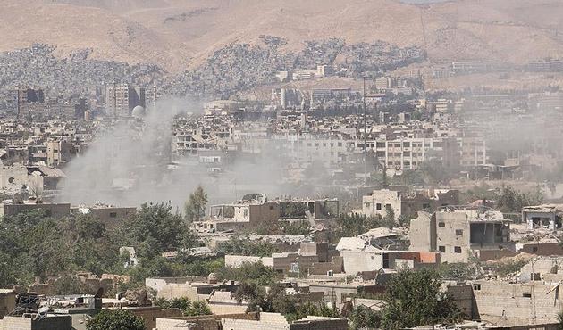Şam'da cenaze töreni alanına saldırı